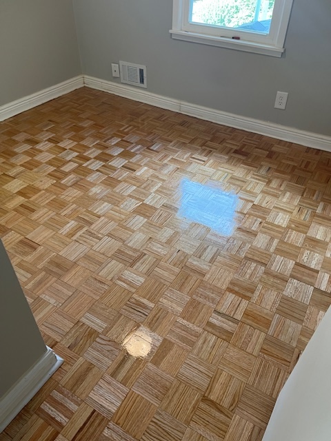 Hardwood Floor Refinish - Wood Floor Sanding - Parquet Floor Refinish